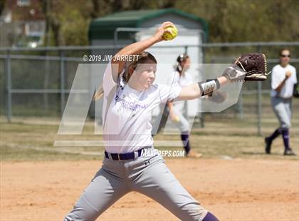 Thumbnail 1 in DeSoto Central vs Briarcrest (Morris Hunter Invitational) photogallery.