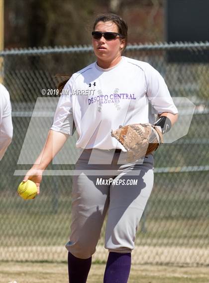 Thumbnail 3 in DeSoto Central vs Briarcrest (Morris Hunter Invitational) photogallery.