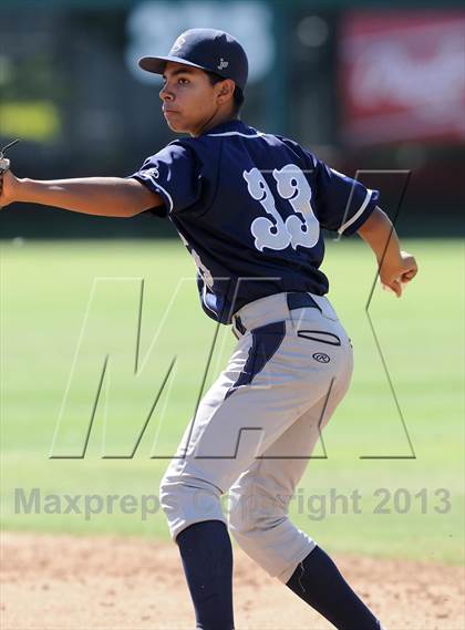 Thumbnail 2 in Cleveland vs. Marshall (CIF City D1 Semi-Final) photogallery.