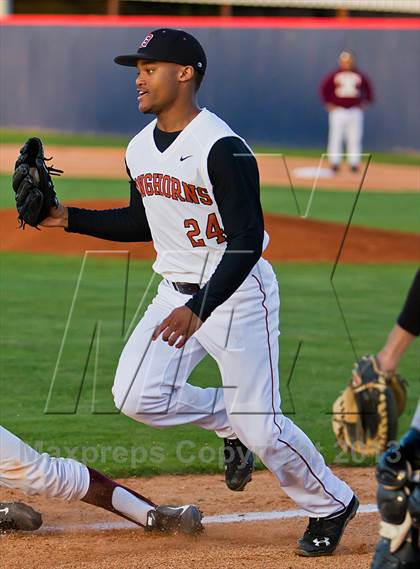 Thumbnail 2 in Deer Park vs Dobie (UIL 5A Region 3 Bi-District Playoff) photogallery.