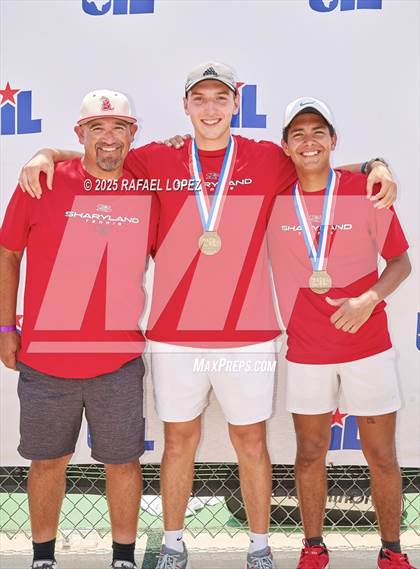 Thumbnail 2 in UIL Tennis Boys 5A & 6A Finals (Awards) photogallery.