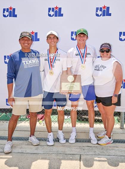 Thumbnail 1 in UIL Tennis Boys 5A & 6A Finals (Awards) photogallery.