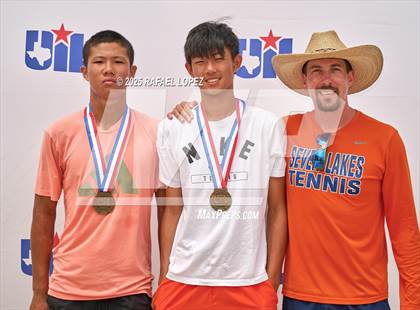 Thumbnail 2 in UIL Tennis Boys 5A & 6A Finals (Awards) photogallery.