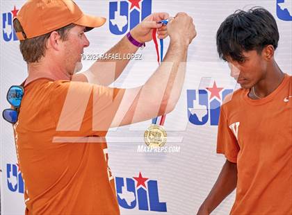 Thumbnail 2 in UIL Tennis Boys 5A & 6A Finals (Awards) photogallery.