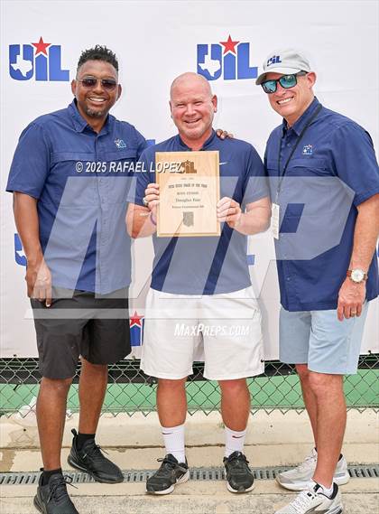 Thumbnail 2 in UIL Tennis Boys 5A & 6A Finals (Awards) photogallery.
