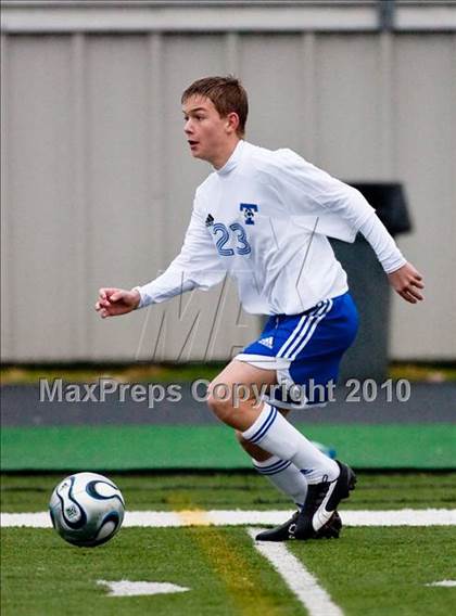 Thumbnail 1 in Taylor vs Clear Springs (Pearland ISD Soccer Shootout) photogallery.