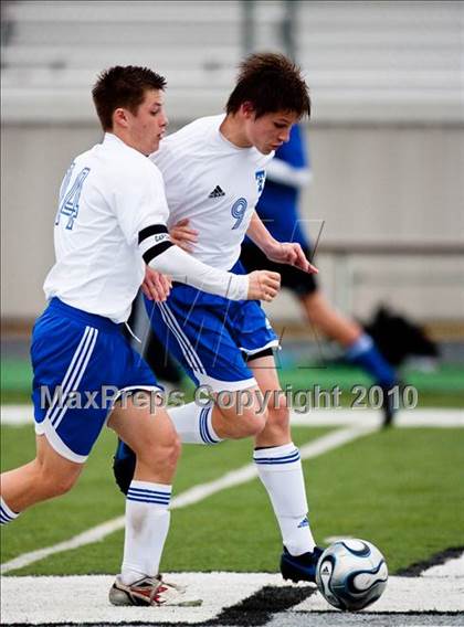 Thumbnail 1 in Taylor vs Clear Springs (Pearland ISD Soccer Shootout) photogallery.