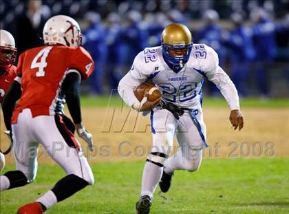 Thumbnail 1 in Lake Taylor vs. Phoebus (D5 Eastern Region Final) photogallery.