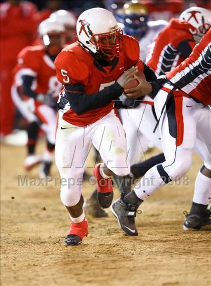 Thumbnail 2 in Lake Taylor vs. Phoebus (D5 Eastern Region Final) photogallery.