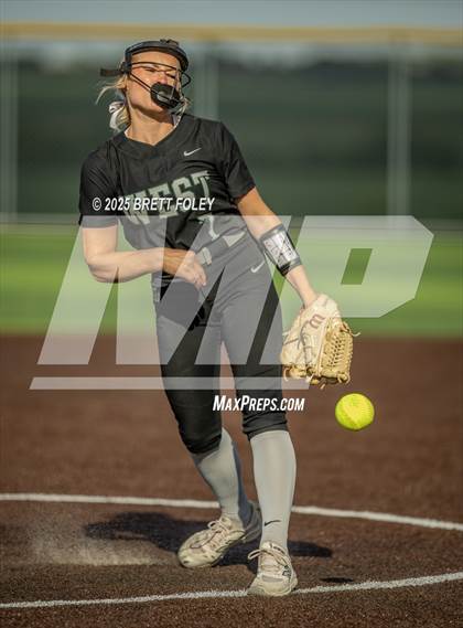 Thumbnail 3 in Millard West @ Lincoln Southwest photogallery.