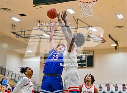 Thumbnail 2 in Hamilton Southeastern @ Lawrence North  photogallery.