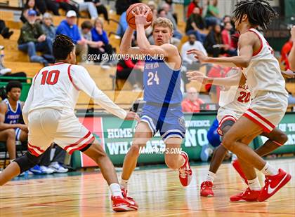 Thumbnail 2 in Hamilton Southeastern @ Lawrence North  photogallery.