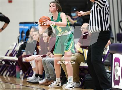 Thumbnail 2 in Newark Catholic vs. Berne Union (OHSAA D4 District Final) photogallery.