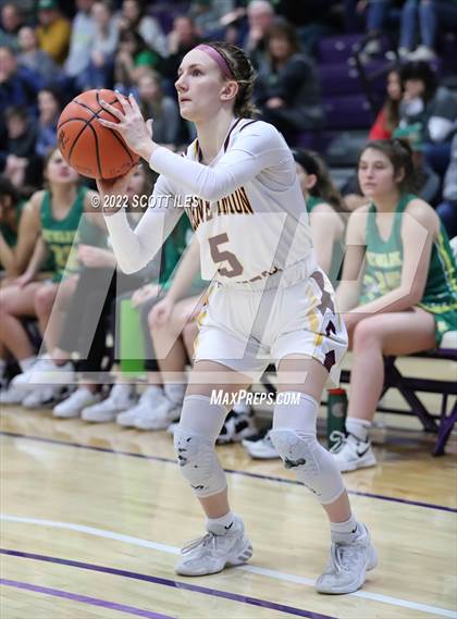 Thumbnail 3 in Newark Catholic vs. Berne Union (OHSAA D4 District Final) photogallery.