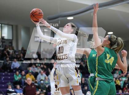 Thumbnail 1 in Newark Catholic vs. Berne Union (OHSAA D4 District Final) photogallery.