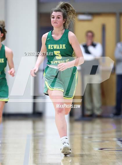 Thumbnail 1 in Newark Catholic vs. Berne Union (OHSAA D4 District Final) photogallery.