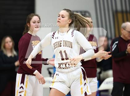 Thumbnail 1 in Newark Catholic vs. Berne Union (OHSAA D4 District Final) photogallery.