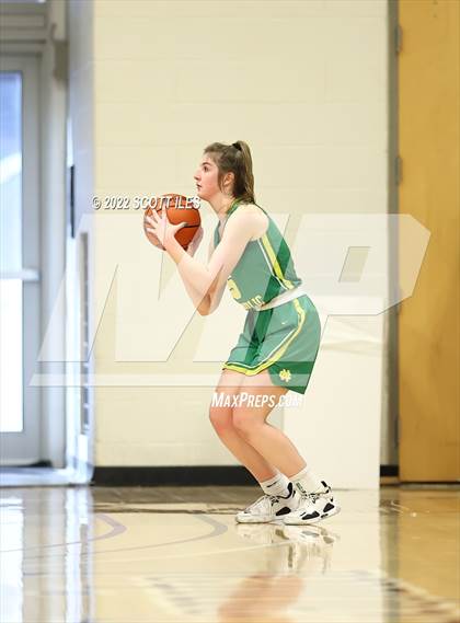 Thumbnail 2 in Newark Catholic vs. Berne Union (OHSAA D4 District Final) photogallery.