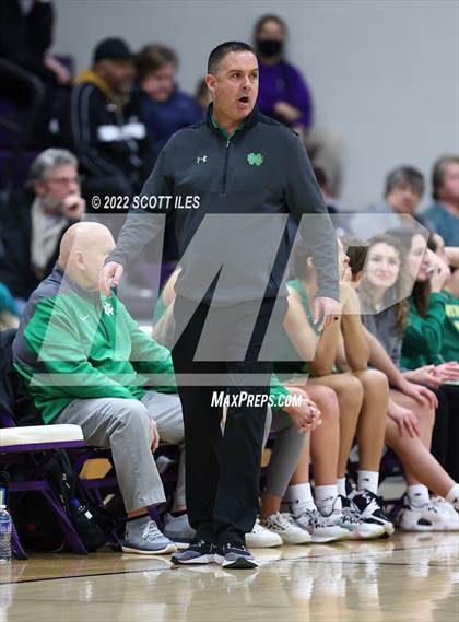Thumbnail 3 in Newark Catholic vs. Berne Union (OHSAA D4 District Final) photogallery.
