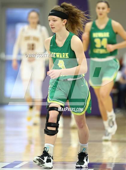 Thumbnail 2 in Newark Catholic vs. Berne Union (OHSAA D4 District Final) photogallery.