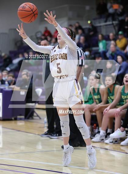 Thumbnail 2 in Newark Catholic vs. Berne Union (OHSAA D4 District Final) photogallery.