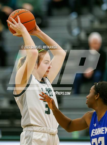 Thumbnail 2 in Kearney @ Lincoln Southwest photogallery.