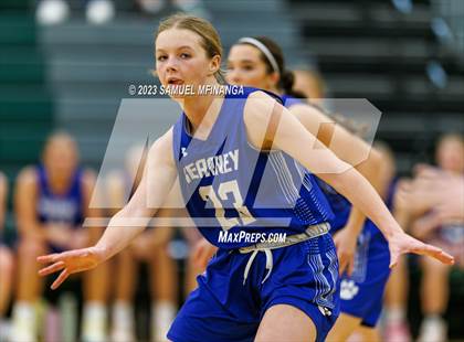 Thumbnail 3 in Kearney @ Lincoln Southwest photogallery.