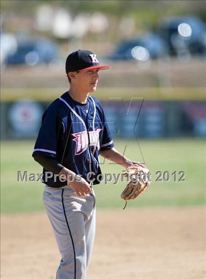 Thumbnail 2 in Beaumont vs. King photogallery.