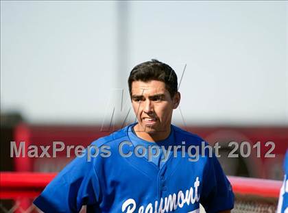 Thumbnail 2 in Beaumont vs. King photogallery.