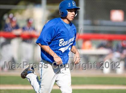 Thumbnail 3 in Beaumont vs. King photogallery.