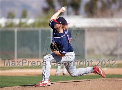 Thumbnail 2 in Beaumont vs. King photogallery.