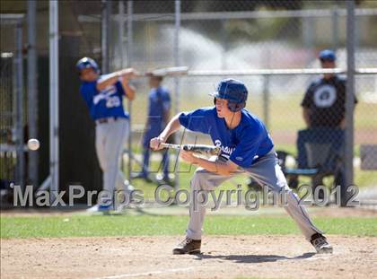 Thumbnail 2 in Beaumont vs. King photogallery.
