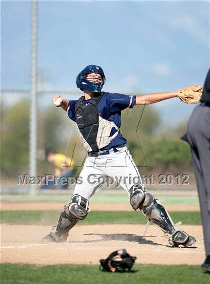 Thumbnail 2 in Beaumont vs. King photogallery.