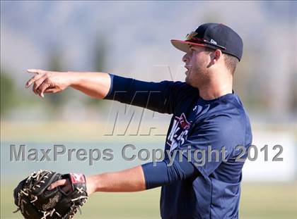 Thumbnail 2 in Beaumont vs. King photogallery.