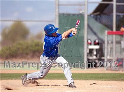 Thumbnail 1 in Beaumont vs. King photogallery.