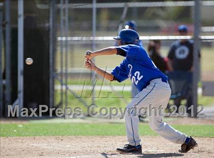 Thumbnail 2 in Beaumont vs. King photogallery.