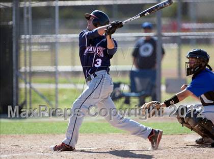 Thumbnail 3 in Beaumont vs. King photogallery.