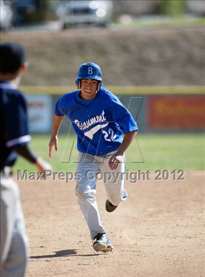 Thumbnail 1 in Beaumont vs. King photogallery.