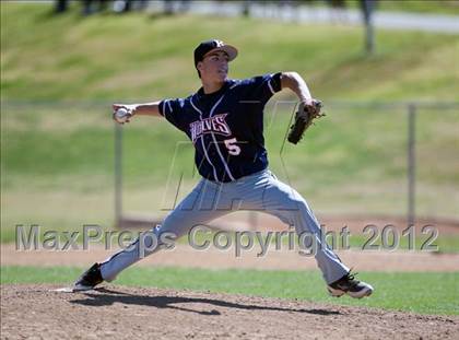 Thumbnail 2 in Beaumont vs. King photogallery.