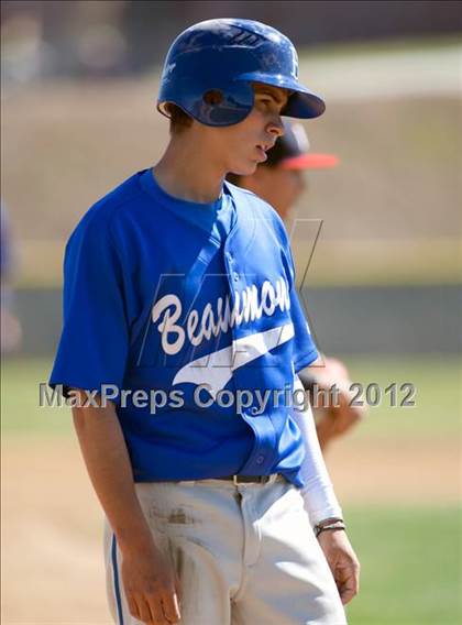 Thumbnail 3 in Beaumont vs. King photogallery.
