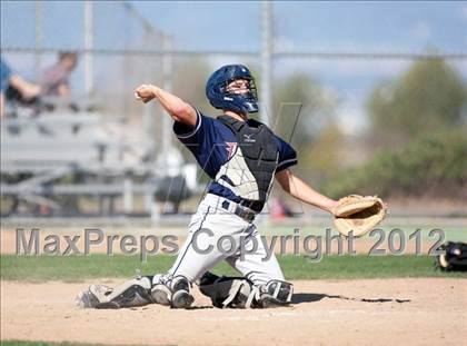 Thumbnail 2 in Beaumont vs. King photogallery.