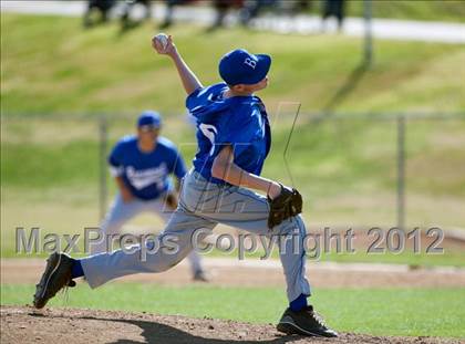 Thumbnail 1 in Beaumont vs. King photogallery.