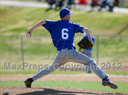 Thumbnail 3 in Beaumont vs. King photogallery.