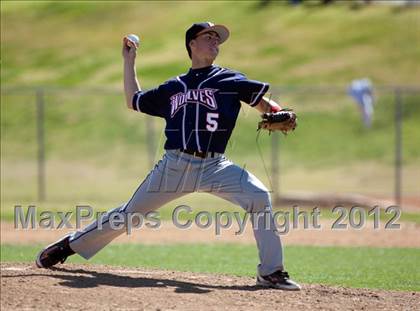 Thumbnail 1 in Beaumont vs. King photogallery.