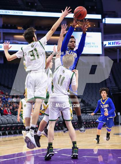 Thumbnail 2 in Rio Americano vs. Del Campo (@ Golden 1 Center) photogallery.