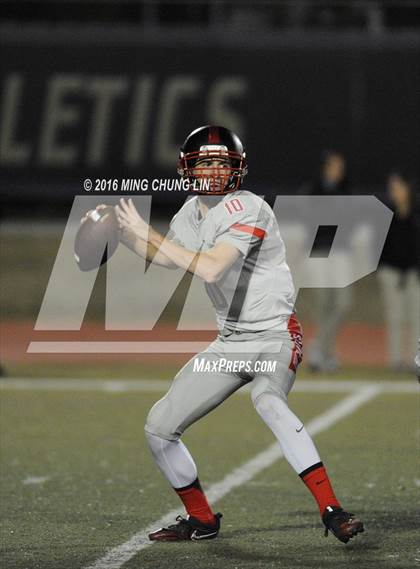 Thumbnail 2 in Village Christian vs. Whittier Christian photogallery.