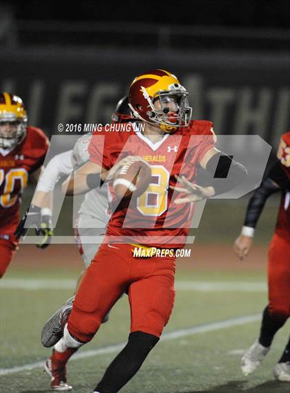 Thumbnail 3 in Village Christian vs. Whittier Christian photogallery.