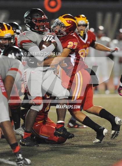 Thumbnail 2 in Village Christian vs. Whittier Christian photogallery.