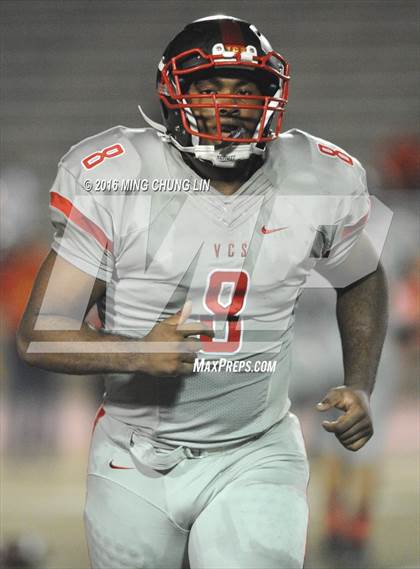 Thumbnail 3 in Village Christian vs. Whittier Christian photogallery.