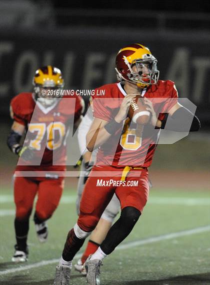 Thumbnail 2 in Village Christian vs. Whittier Christian photogallery.